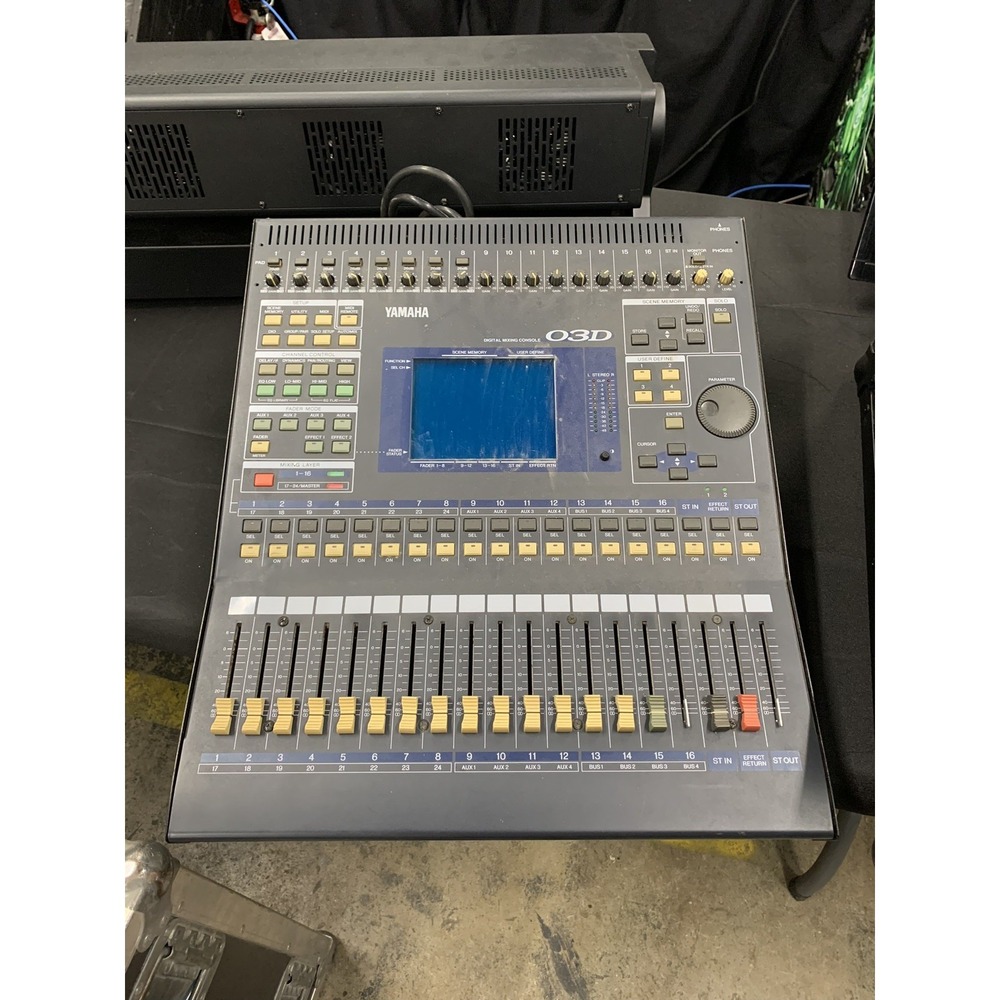 Yamaha O3D Digital 24 Channel Mixer Studio Console DJ Producing Stage
